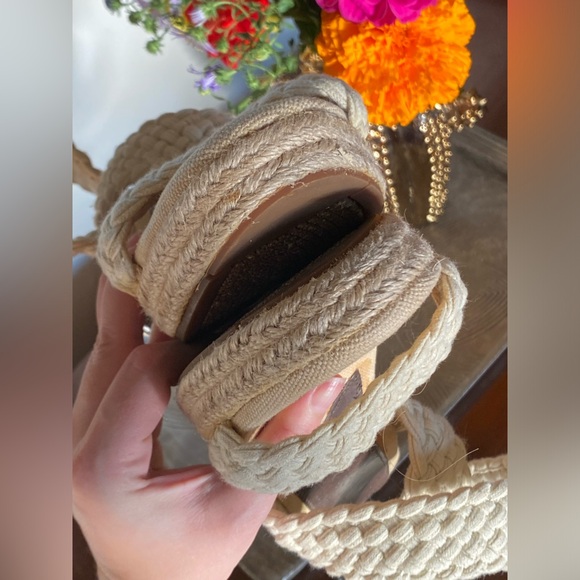 Woven Lucky Brand Espadrille Wedges - Picture 10 of 11